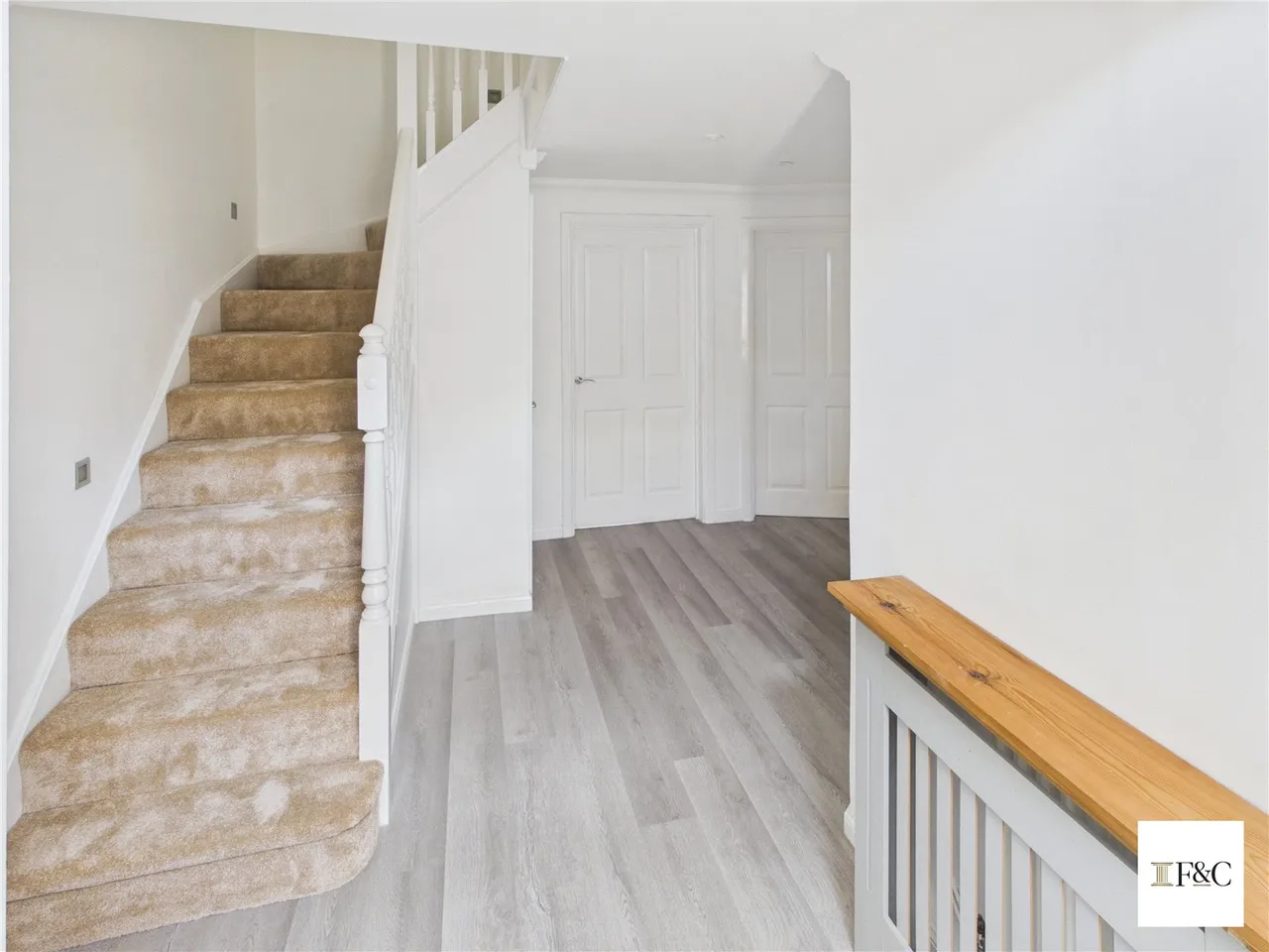 Exceptional Six-Bedroom Detached Family Home with Self-Contained Annexe and Direct Access to Cambourne Eco Park, photo 12