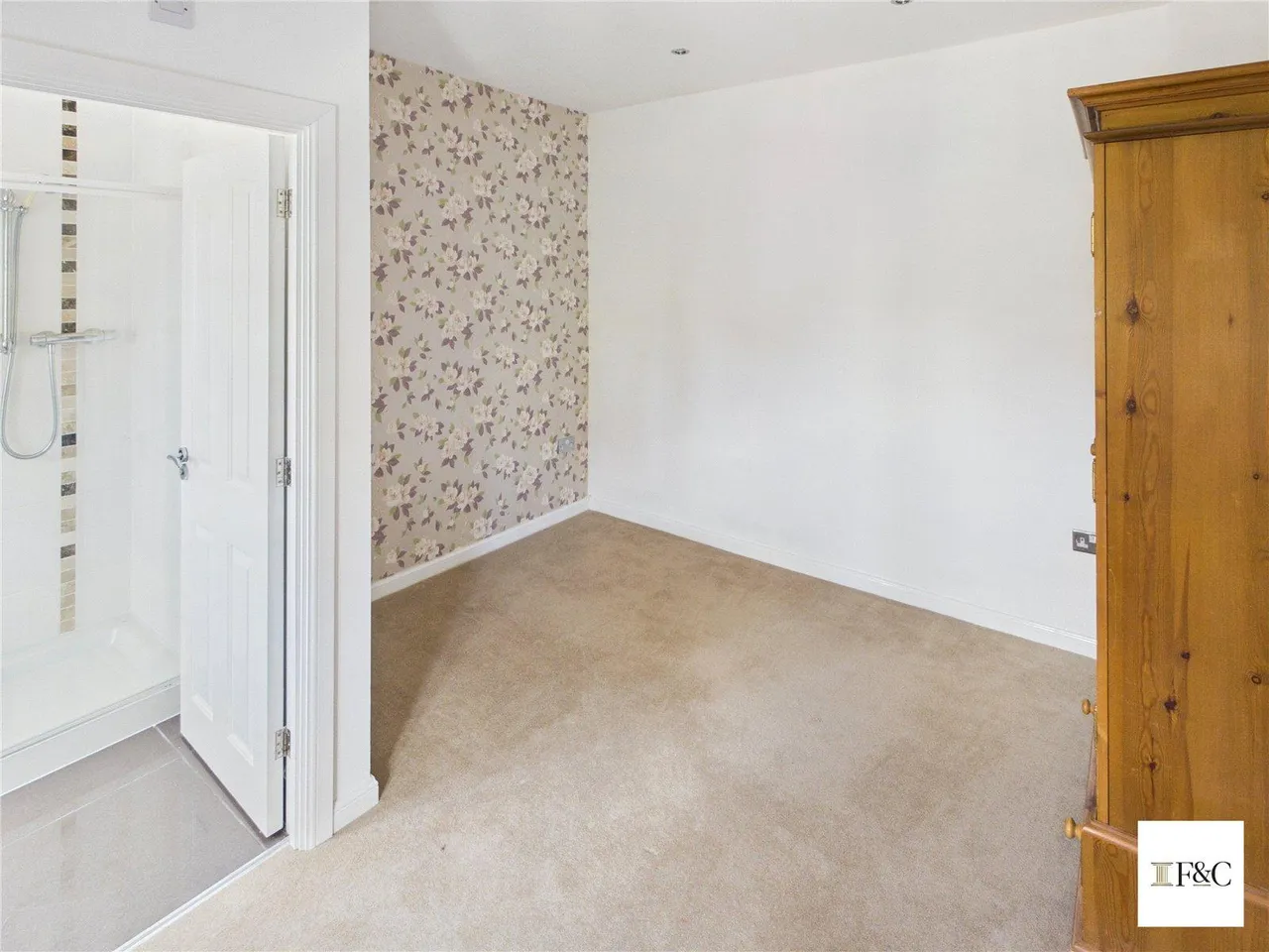 Exceptional Six-Bedroom Detached Family Home with Self-Contained Annexe and Direct Access to Cambourne Eco Park, photo 25