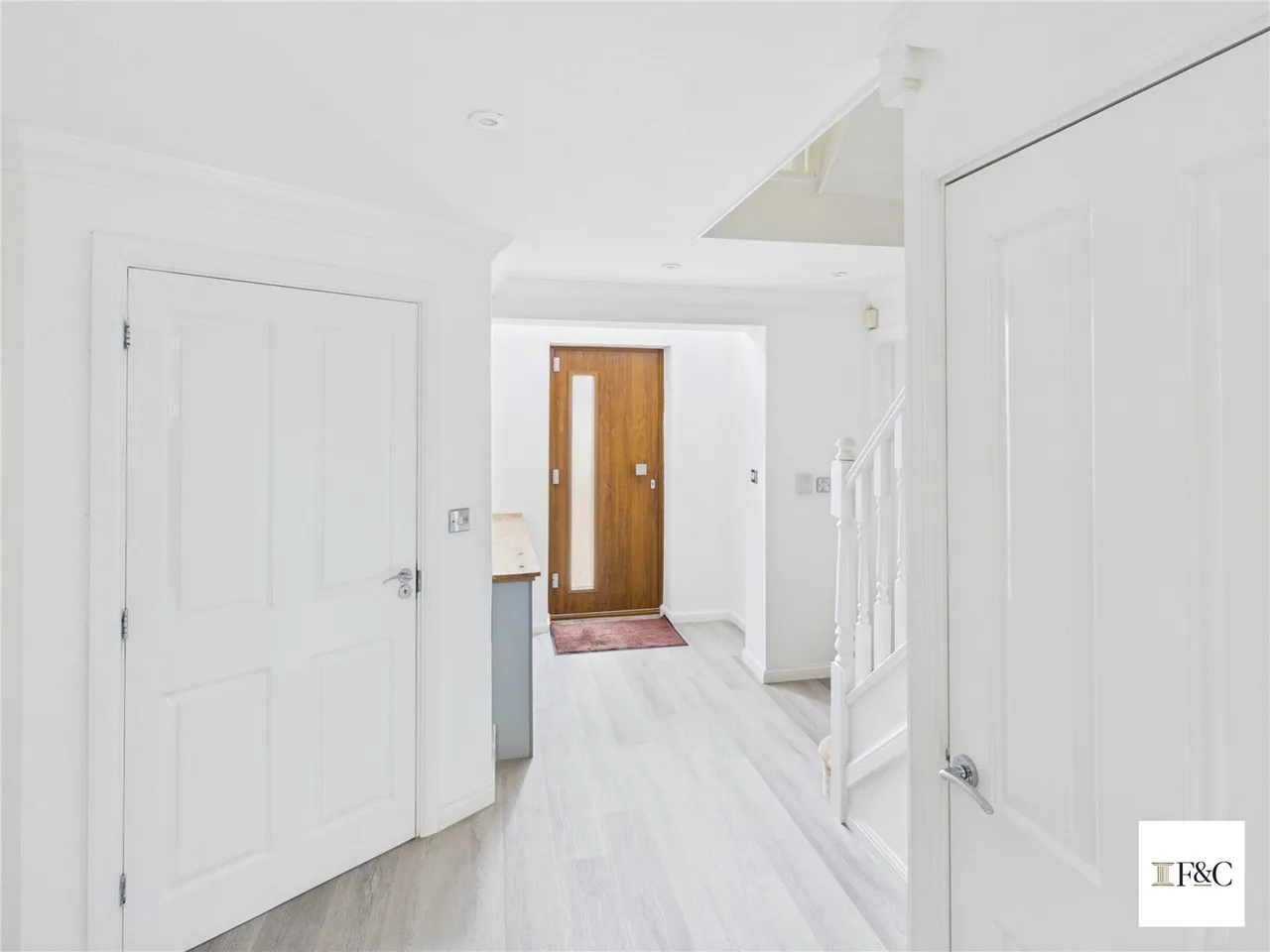Exceptional Six-Bedroom Detached Family Home with Self-Contained Annexe and Direct Access to Cambourne Eco Park, photo 5
