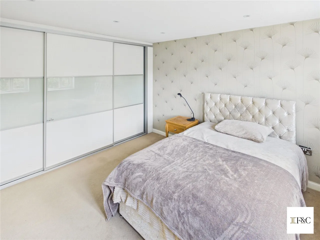 Exceptional Six-Bedroom Detached Family Home with Self-Contained Annexe and Direct Access to Cambourne Eco Park, photo 21