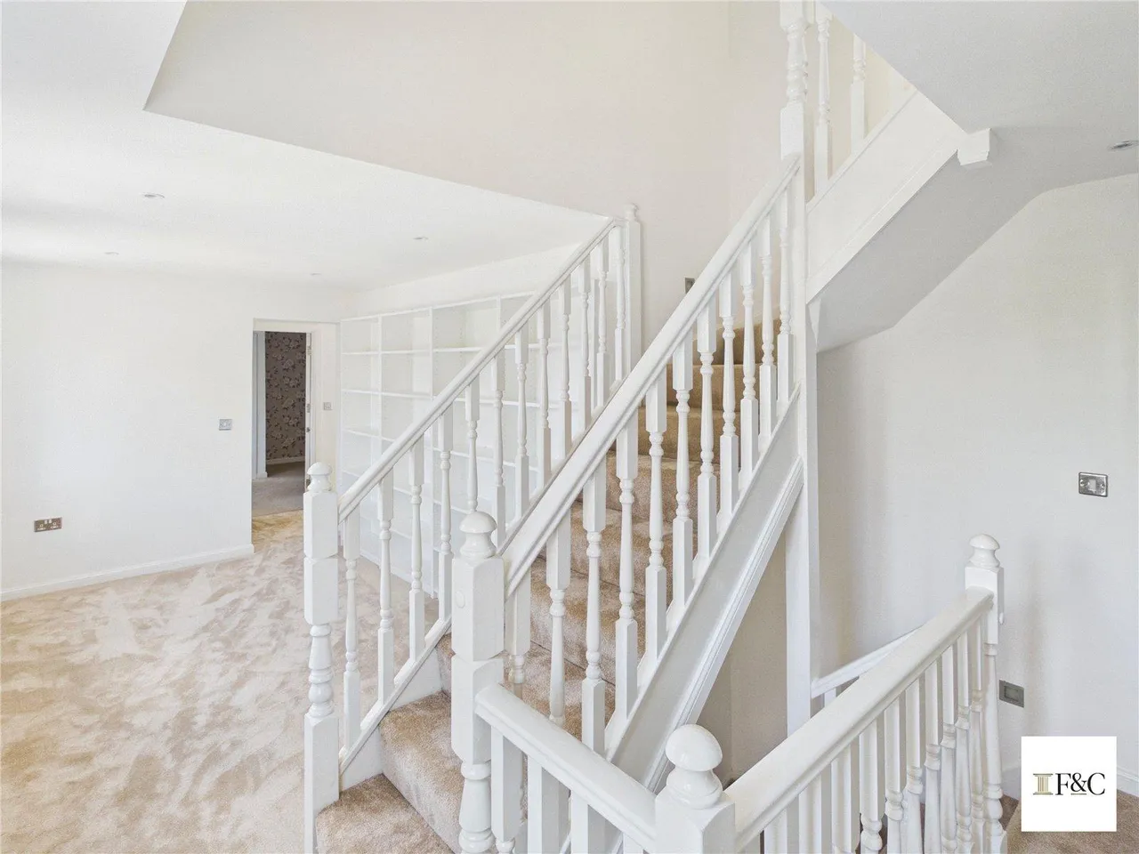 Exceptional Six-Bedroom Detached Family Home with Self-Contained Annexe and Direct Access to Cambourne Eco Park, photo 36