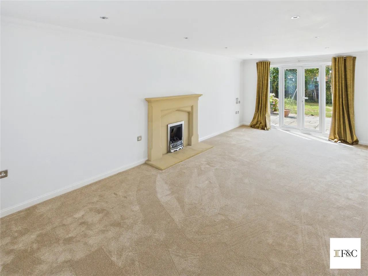 Exceptional Six-Bedroom Detached Family Home with Self-Contained Annexe and Direct Access to Cambourne Eco Park, photo 8