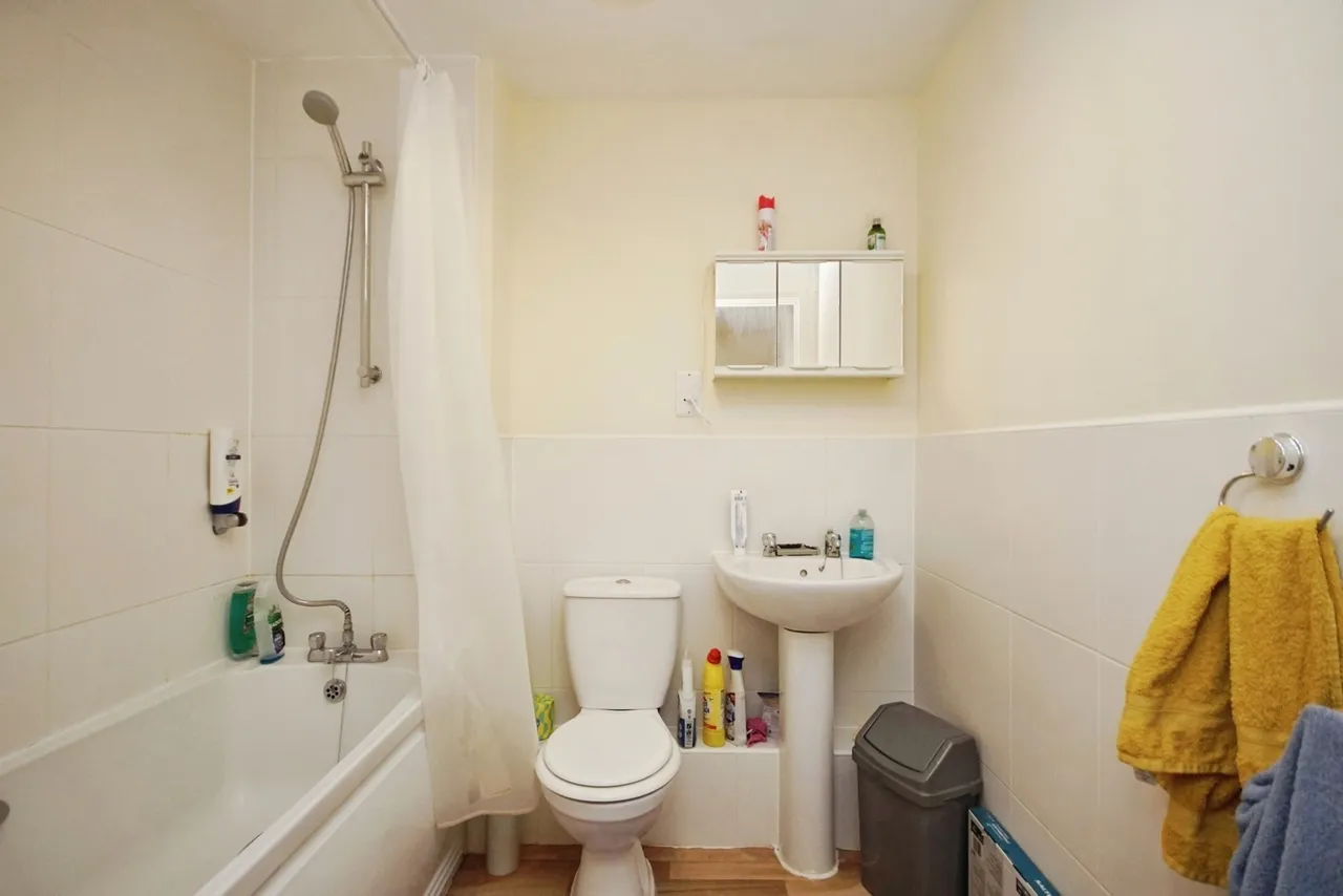 Hornbeam Close, Bradley Stoke, Bristol, Gloucestershire, BS32, photo 11