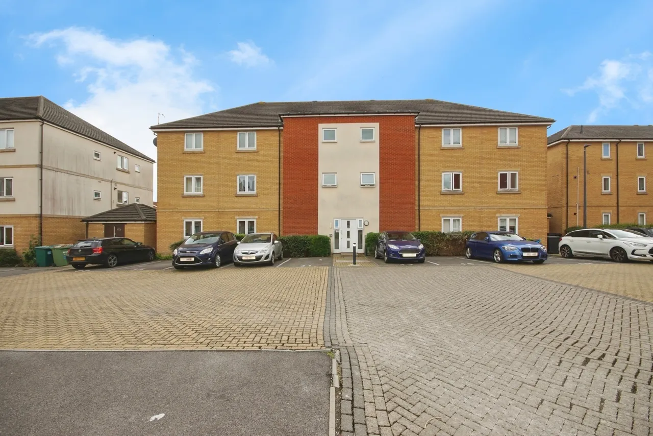 Hornbeam Close, Bradley Stoke, Bristol, Gloucestershire, BS32, photo 13