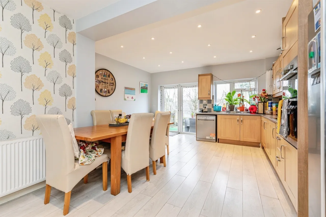 Oakfield Road, HASTINGS, photo 2