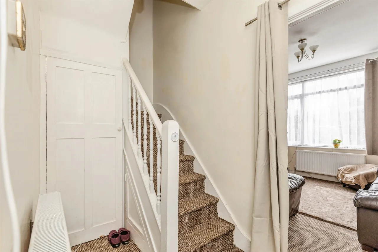 Oakfield Road, HASTINGS, photo 12