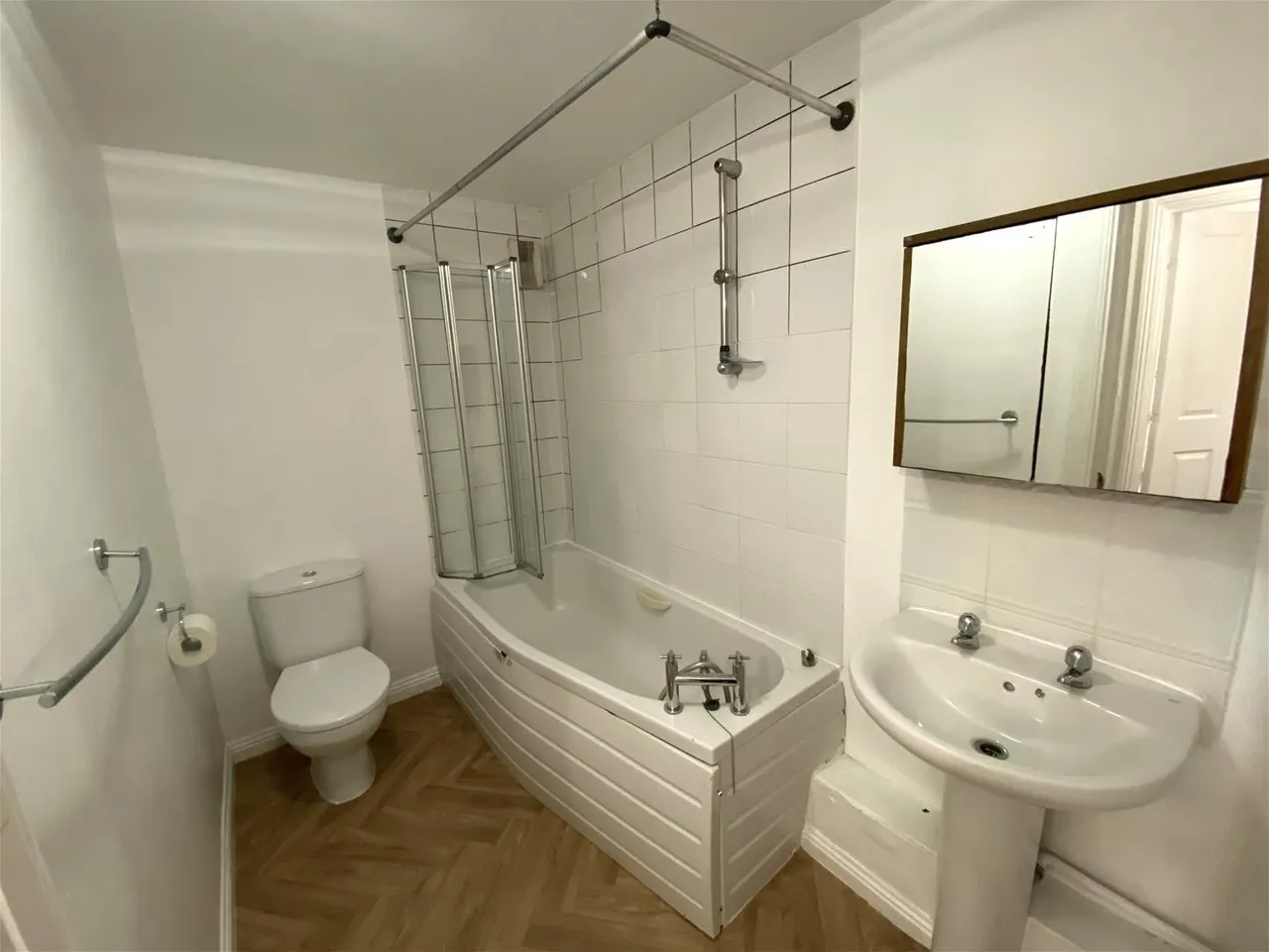 Newcombe Gardens, Hounslow, photo 8
