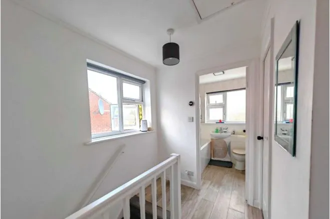Highfields Close, Loughborough, photo 6