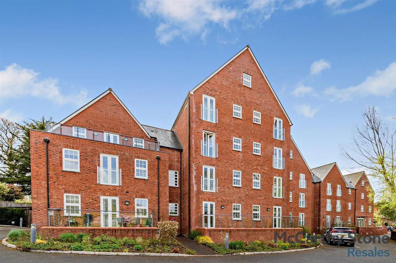 Tumbling Weir Way, Ottery St. Mary, EX11, photo 17