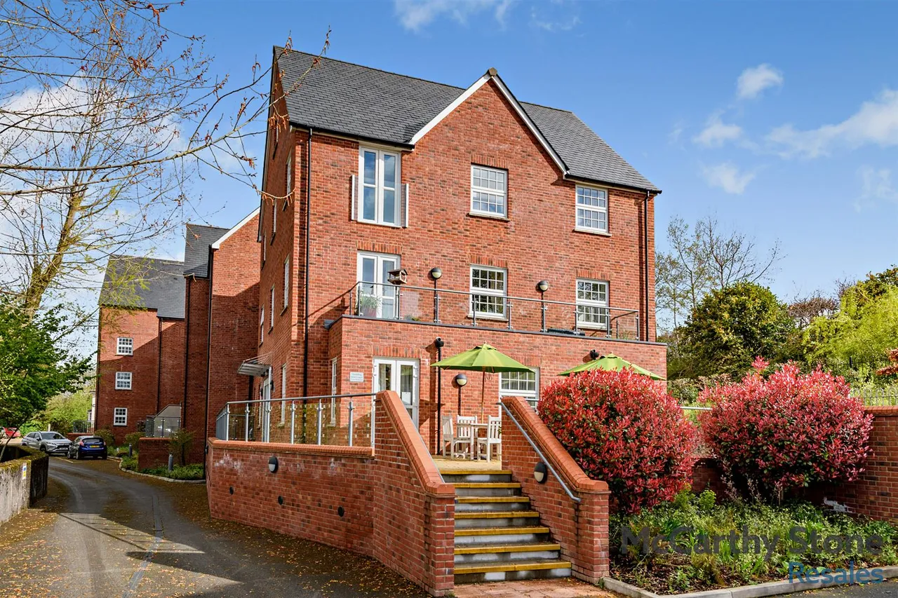 Tumbling Weir Way, Ottery St. Mary, EX11, photo 16
