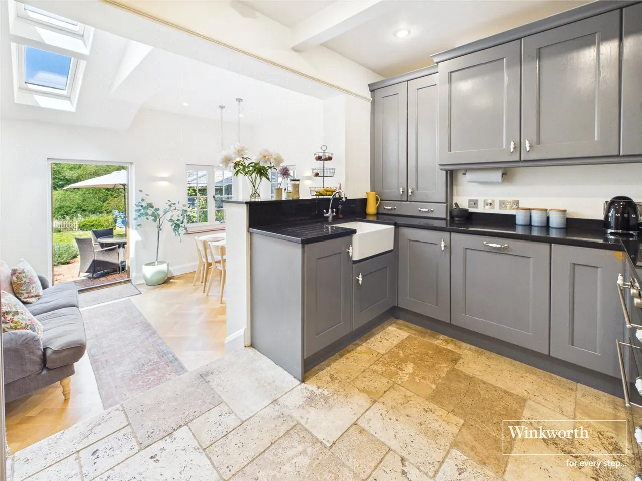New Villas, Gore End Road, Ball Hill, Newbury, RG20, photo 9