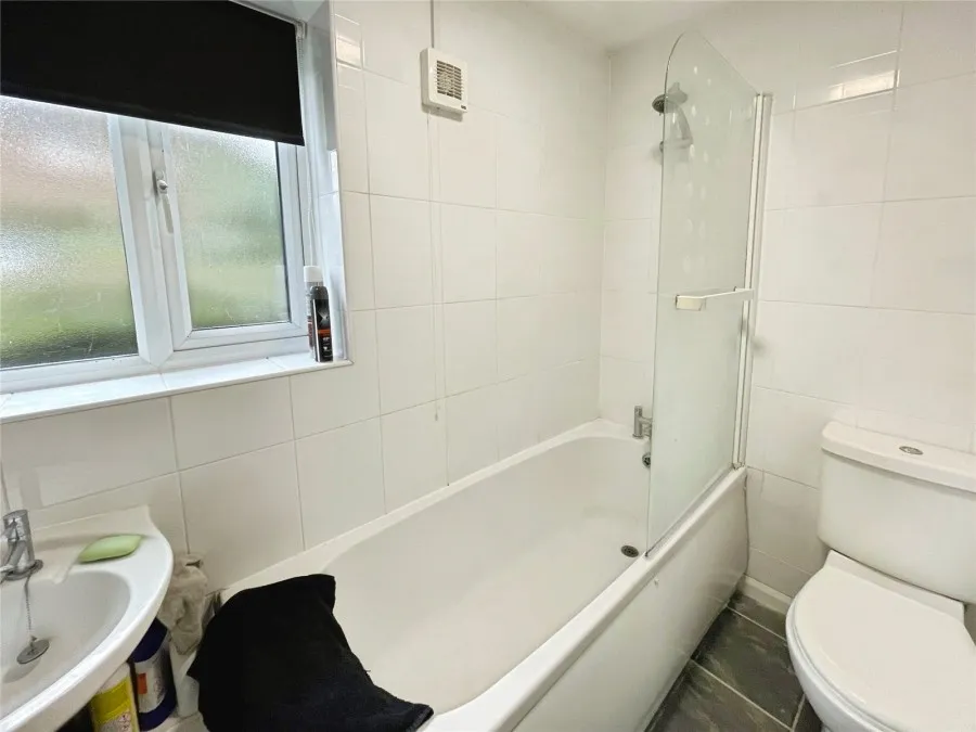 with 1 bedroom in Church Langley, Harlow, CM17, photo 6