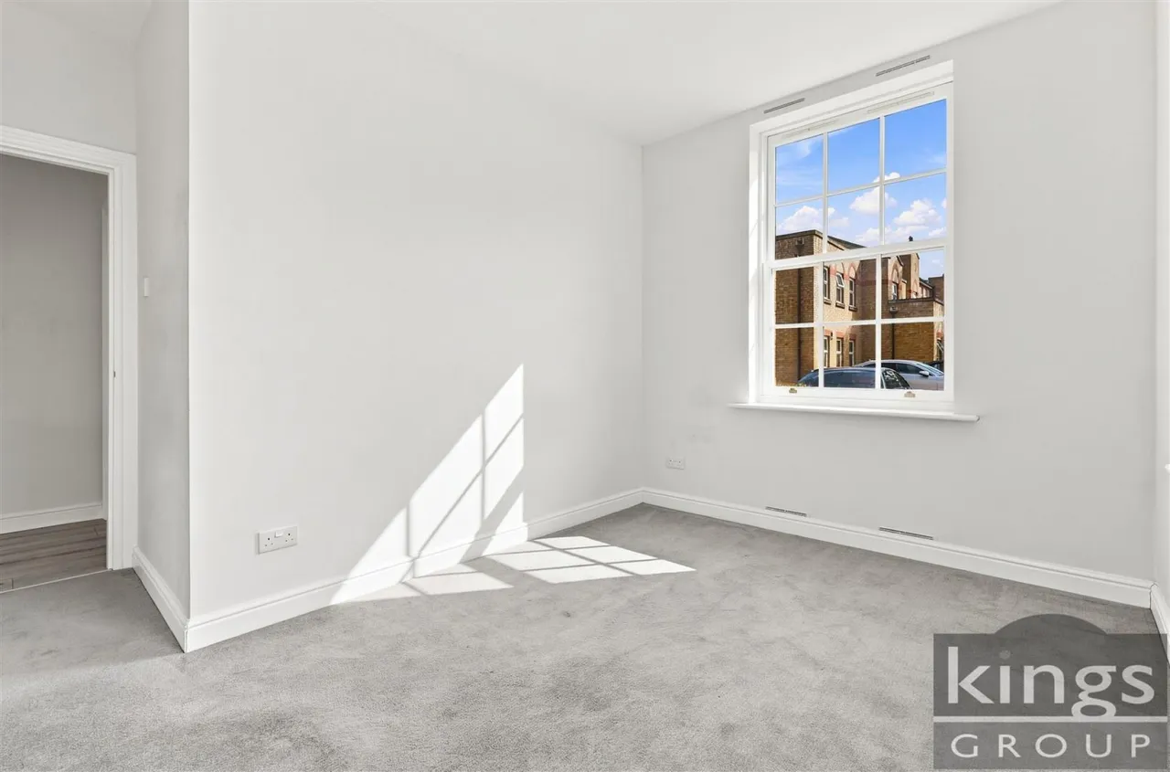 James Lee Square, Enfield, photo 16