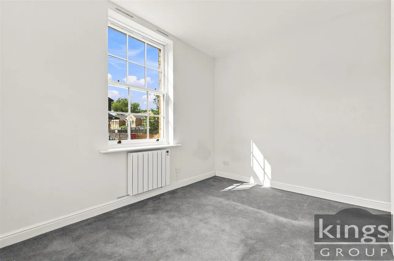 James Lee Square, Enfield, photo 21