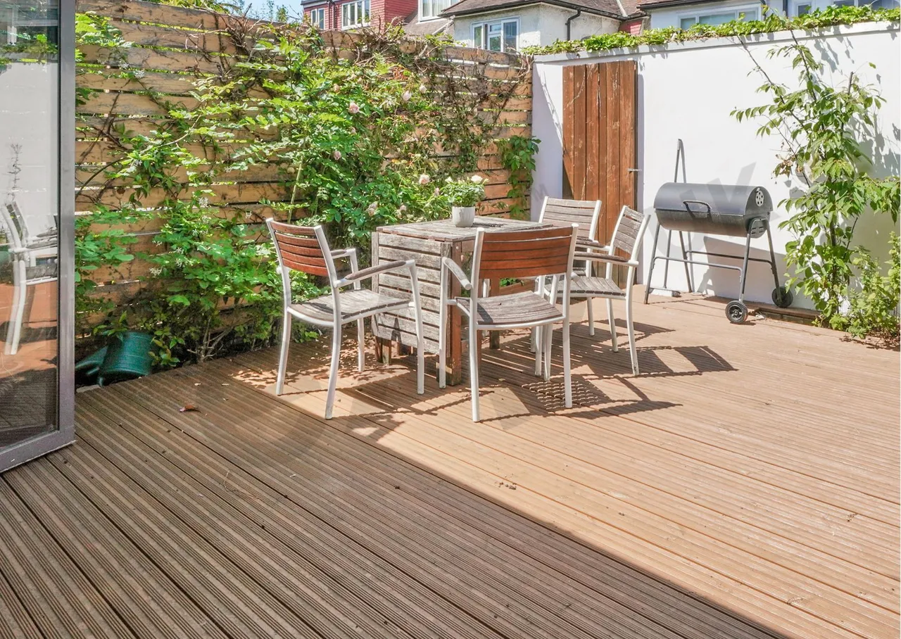 Forres Gardens, Temple Fortune, Finchley Road, Golders Green London NW11, photo 6
