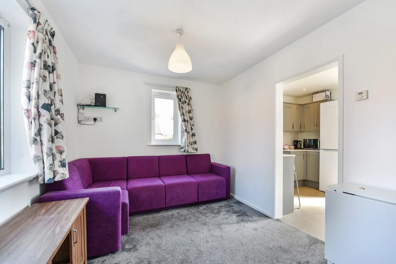 Stuart Crescent, Winchester, photo 3