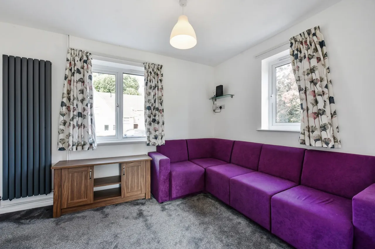 Stuart Crescent, Winchester, photo 2