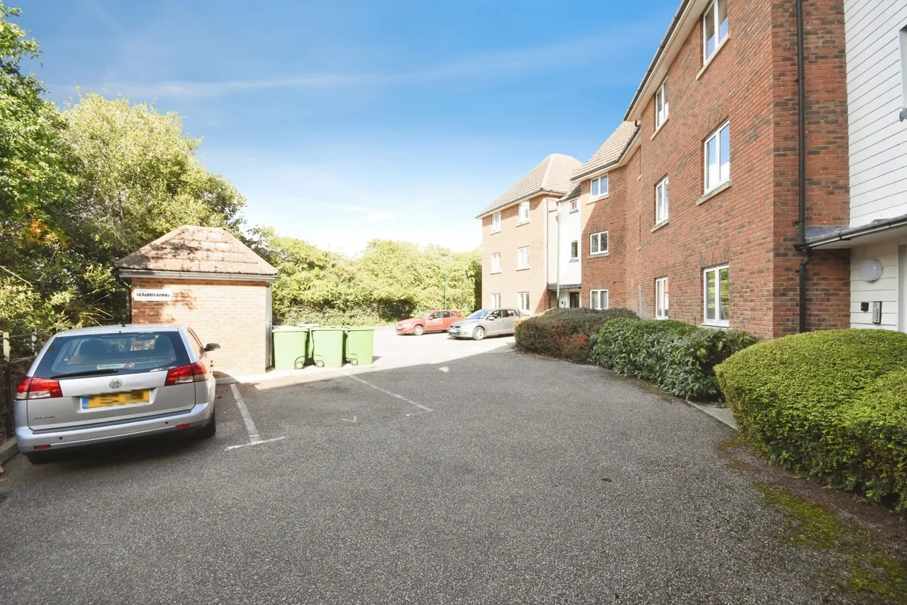 Millers Drive, Great Notley, CM77, photo 10
