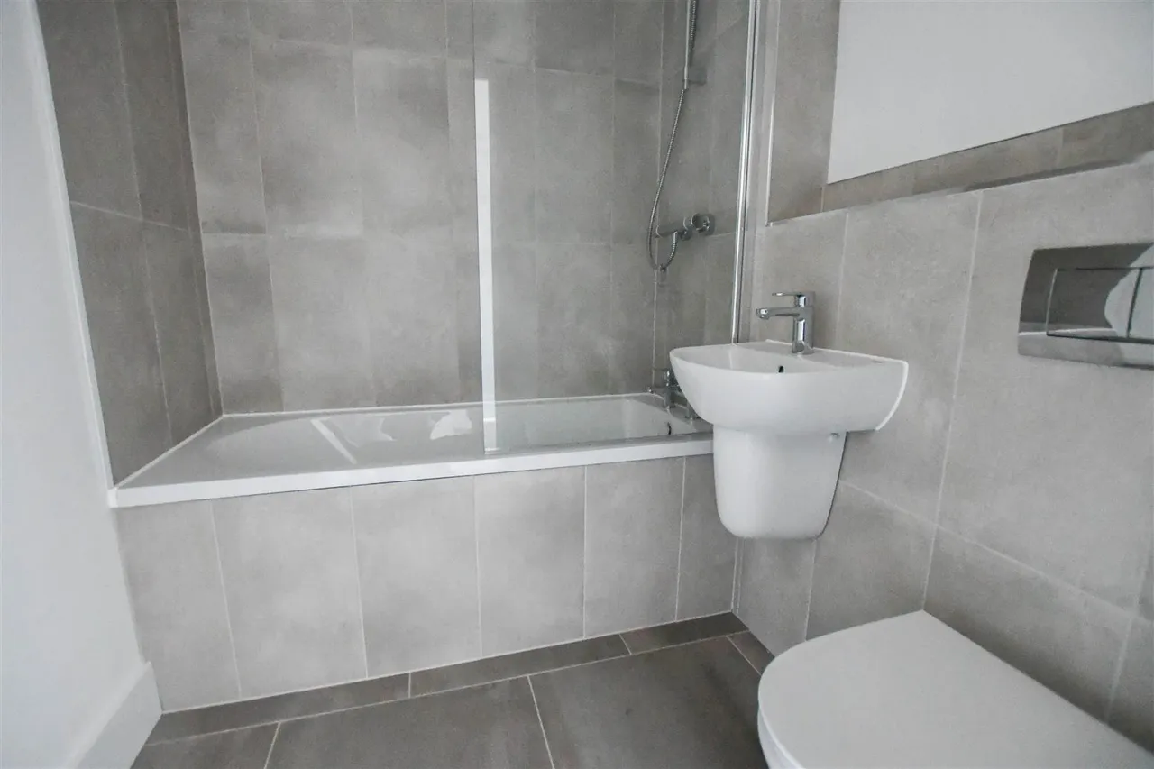 Park Avenue, Newmarket, CB8, photo 11