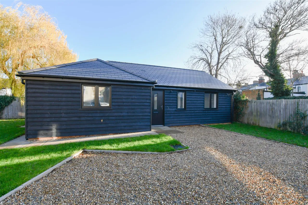 Park Avenue, Newmarket, CB8, photo 15