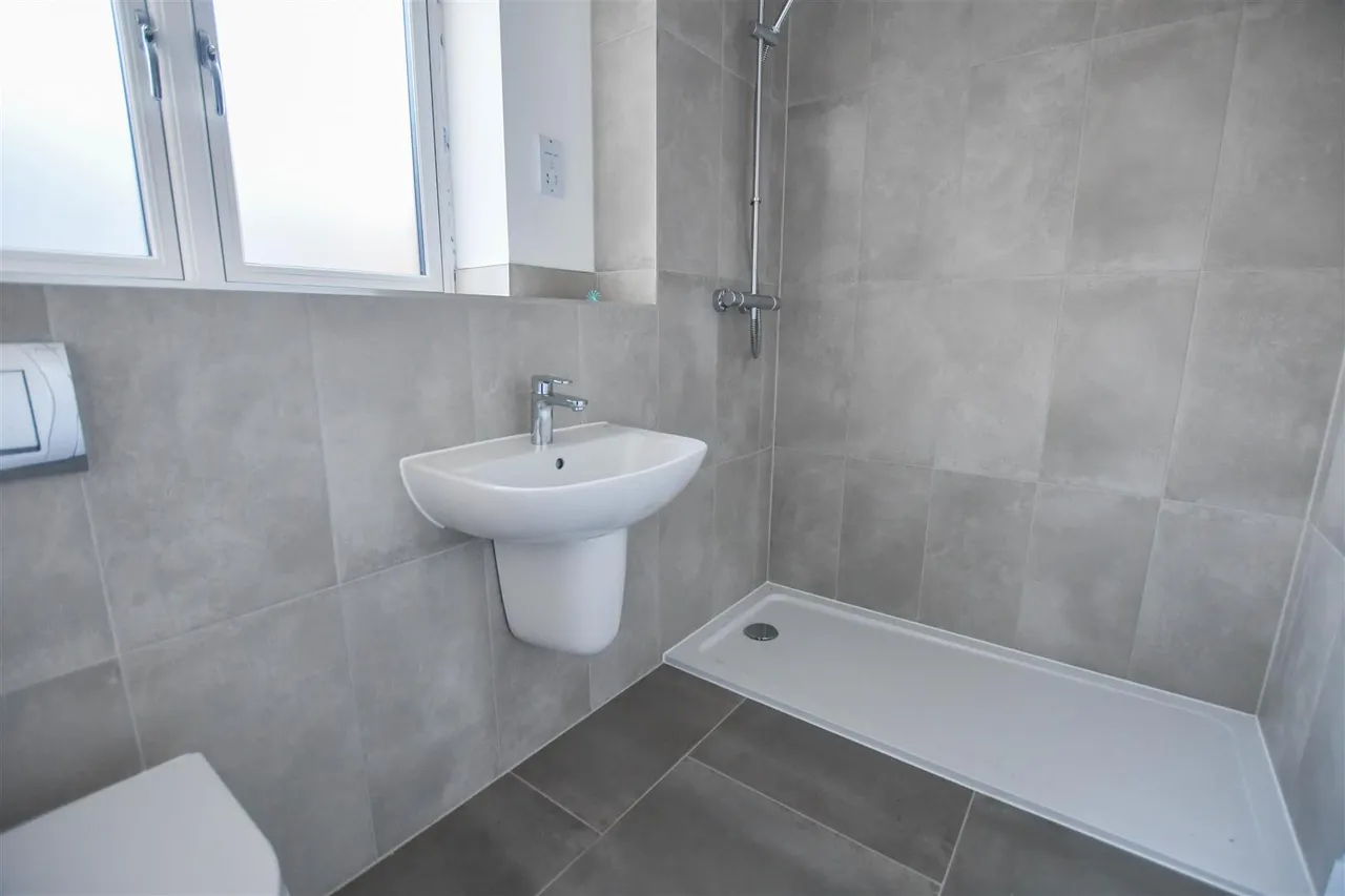 Park Avenue, Newmarket, CB8, photo 9