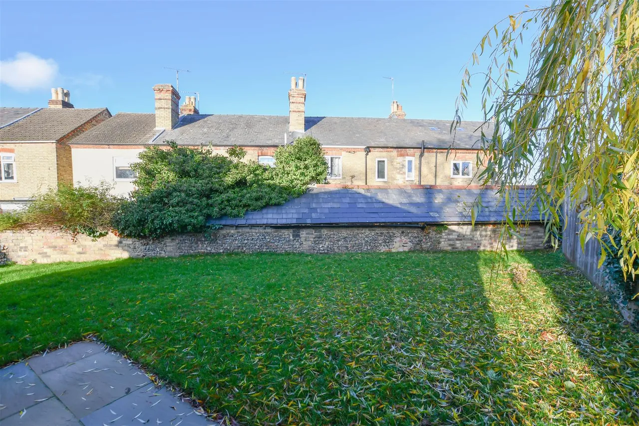 Park Avenue, Newmarket, CB8, photo 14