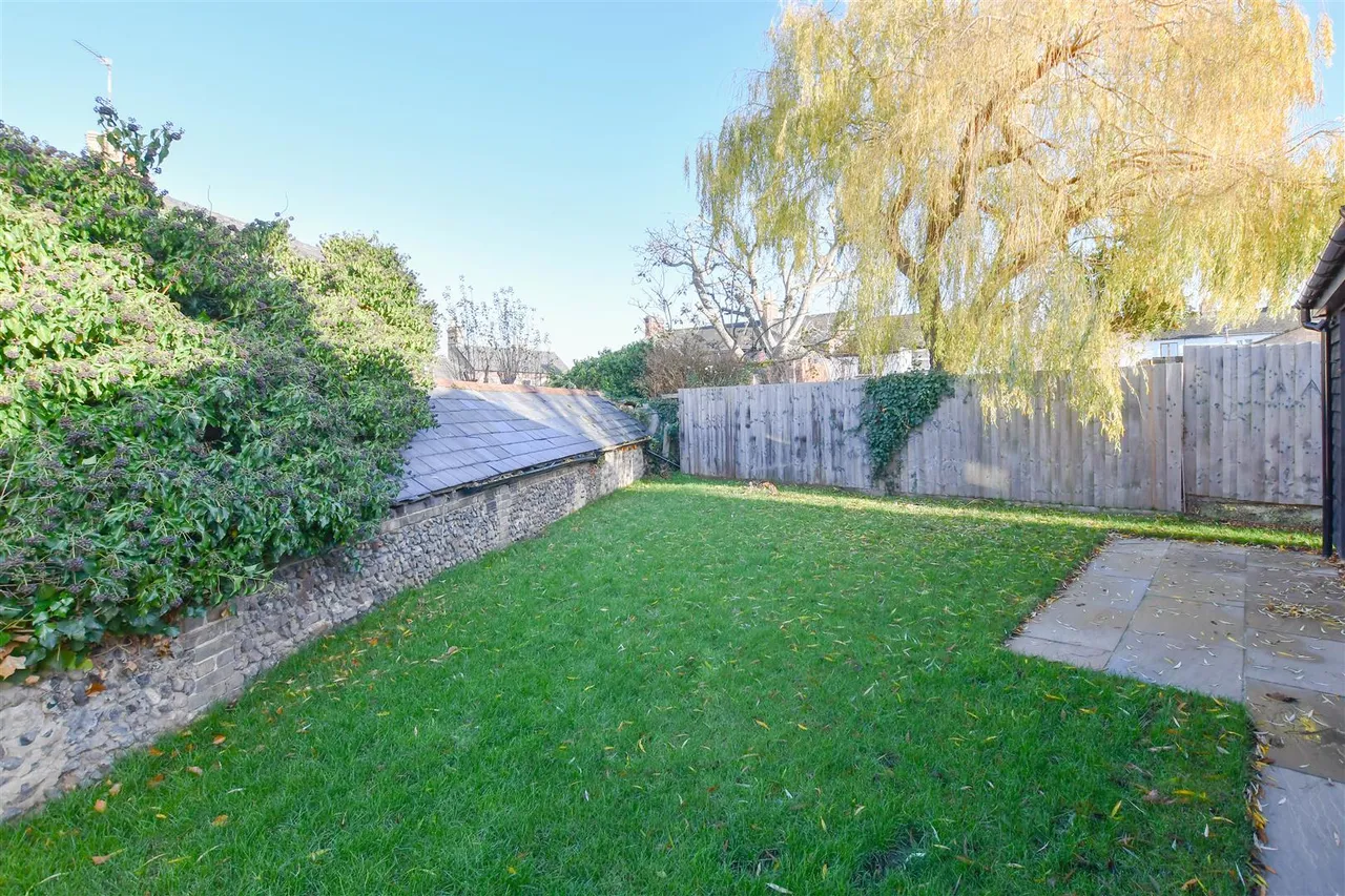 Park Avenue, Newmarket, CB8, photo 13