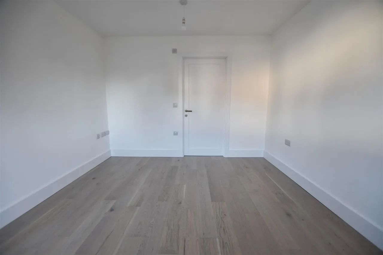 Park Avenue, Newmarket, CB8, photo 8