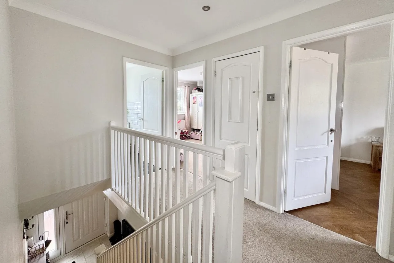 Guest Avenue, BH12, photo 12