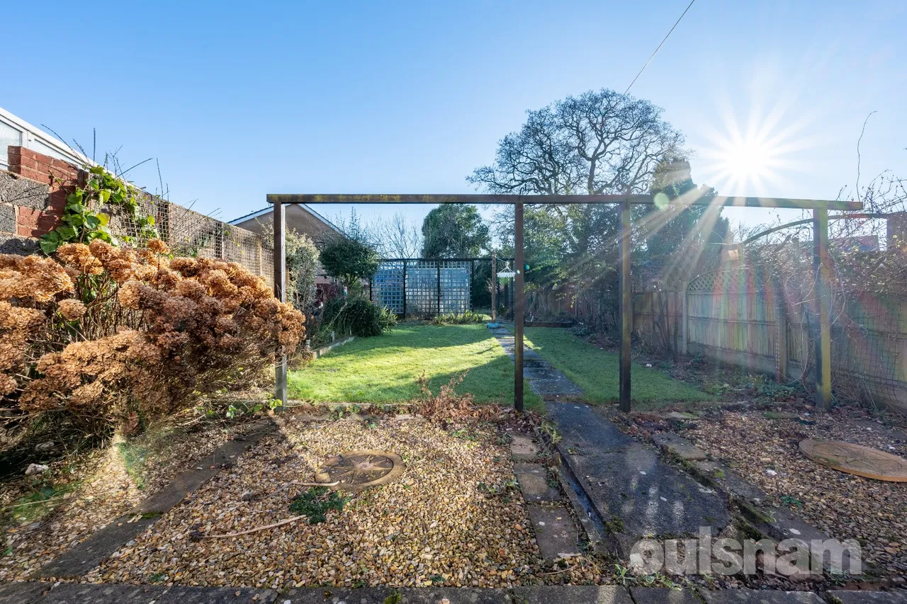 Frankley Beeches Road, Northfield, Birmingham, B31 5NN, photo 2
