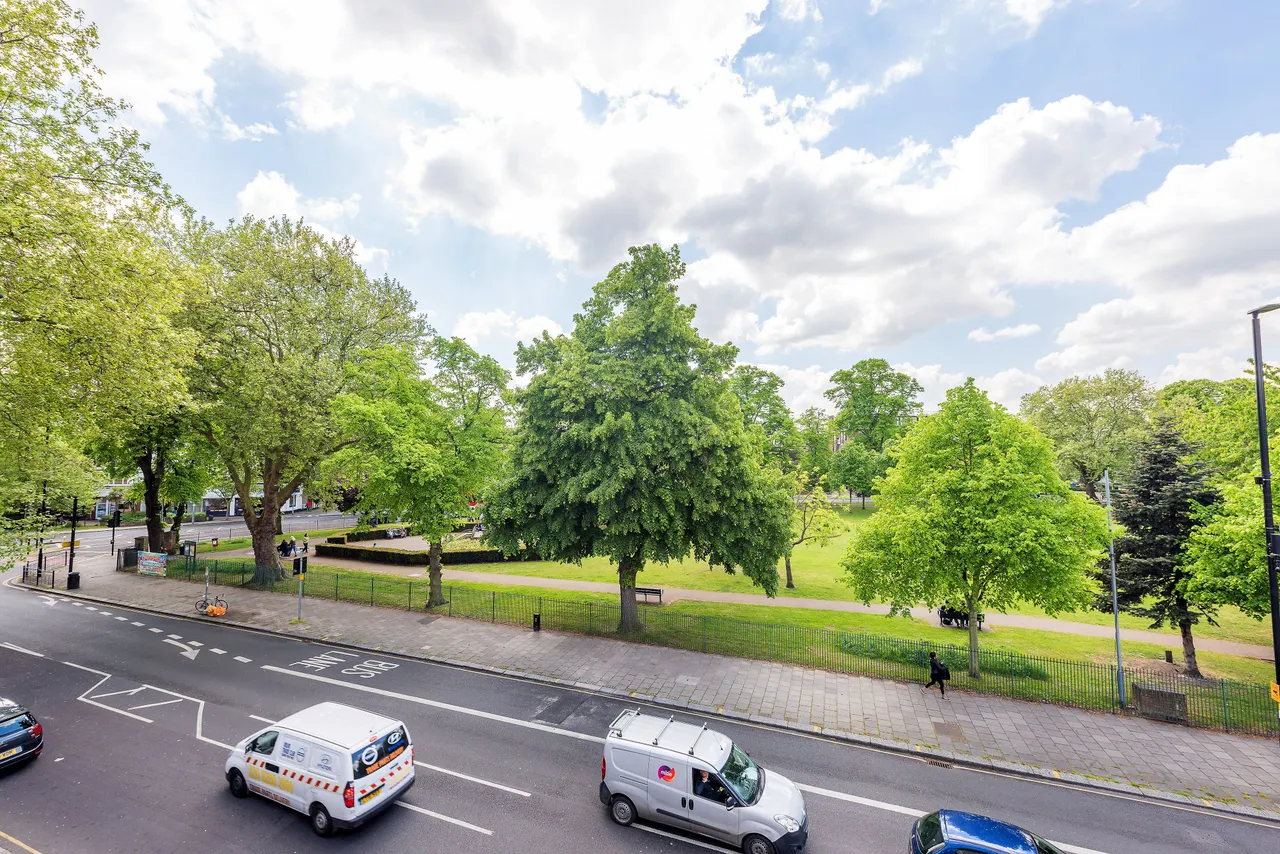 Flat 5, The Green Apartments, 374A Chiswick High Road, London, photo 8