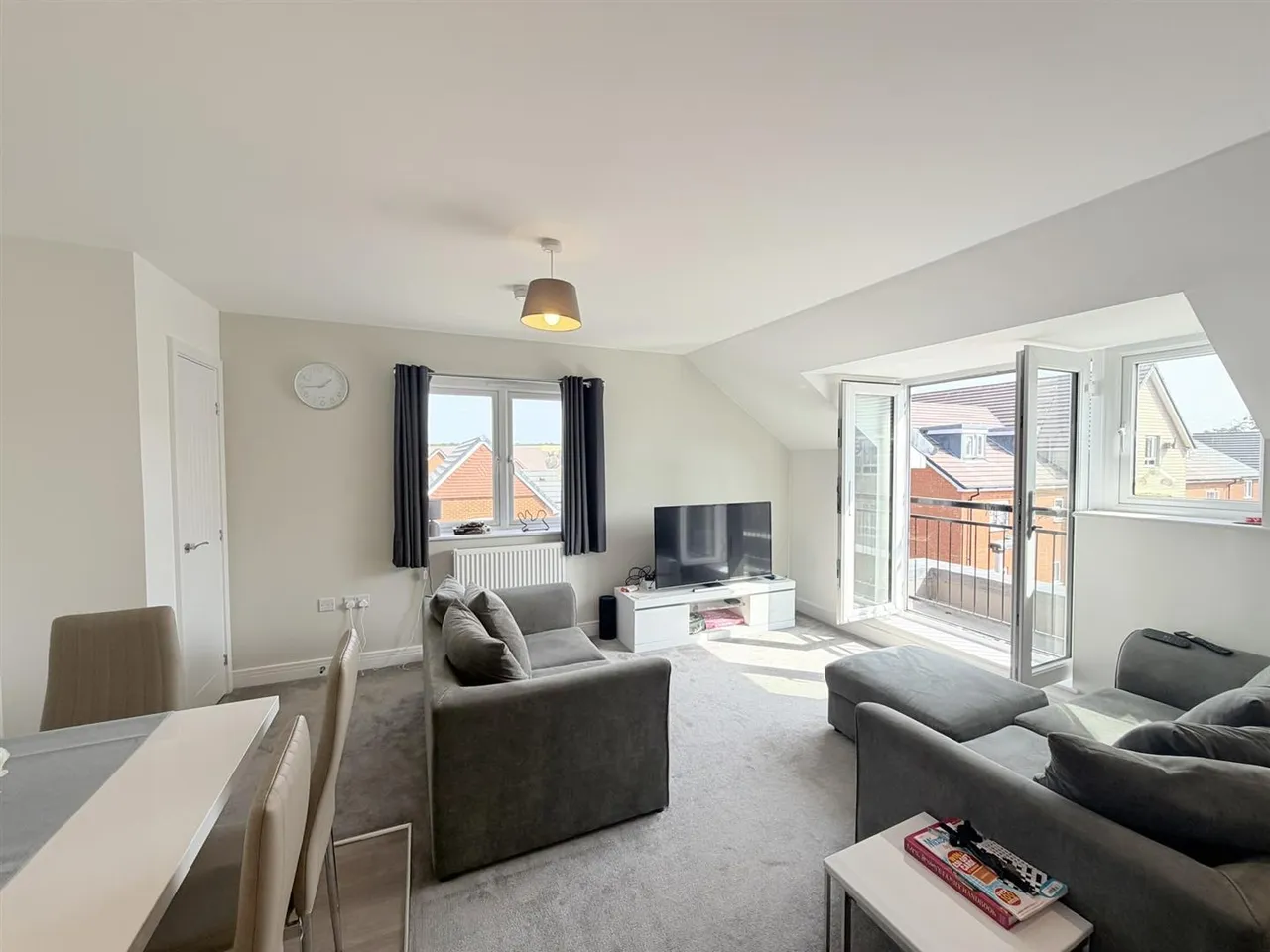 Newlands Place, Seaford, photo 4