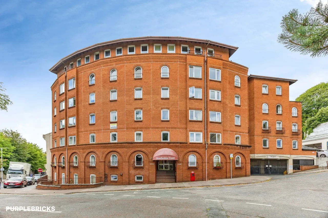 1 bed flat for sale, Market Street, Torquay, TQ1