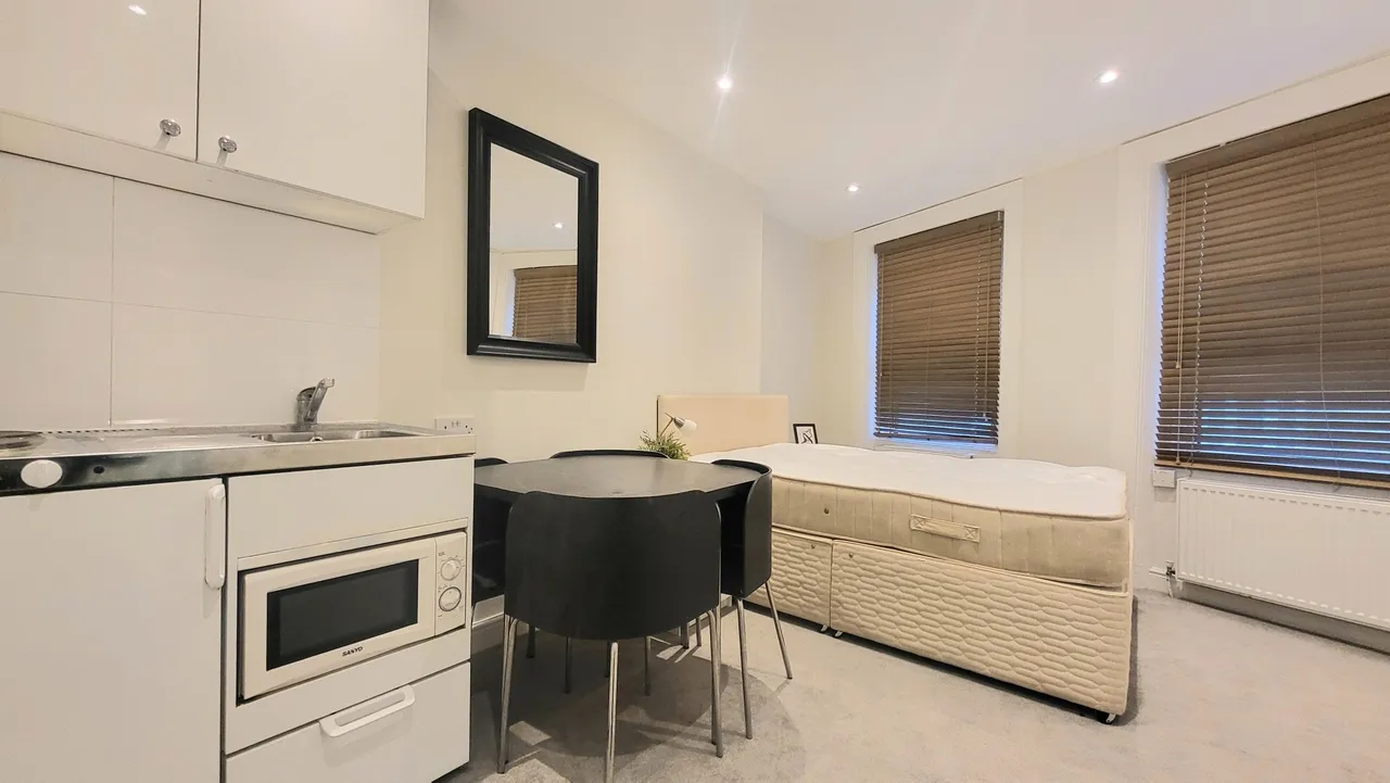 flat to rent, Bear Street, London, WC2H