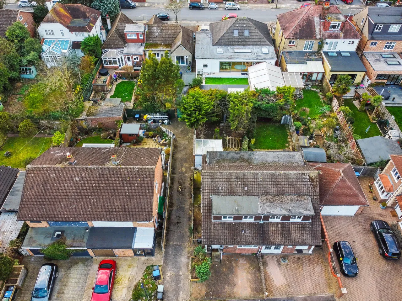 Rowantree Road, Enfield, EN2, photo 27