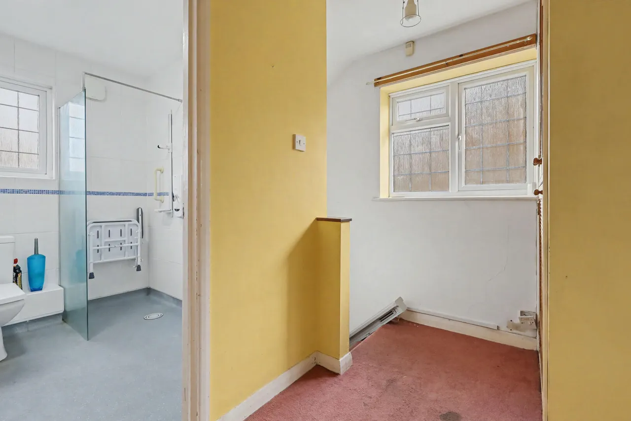 Rowantree Road, Enfield, EN2, photo 18
