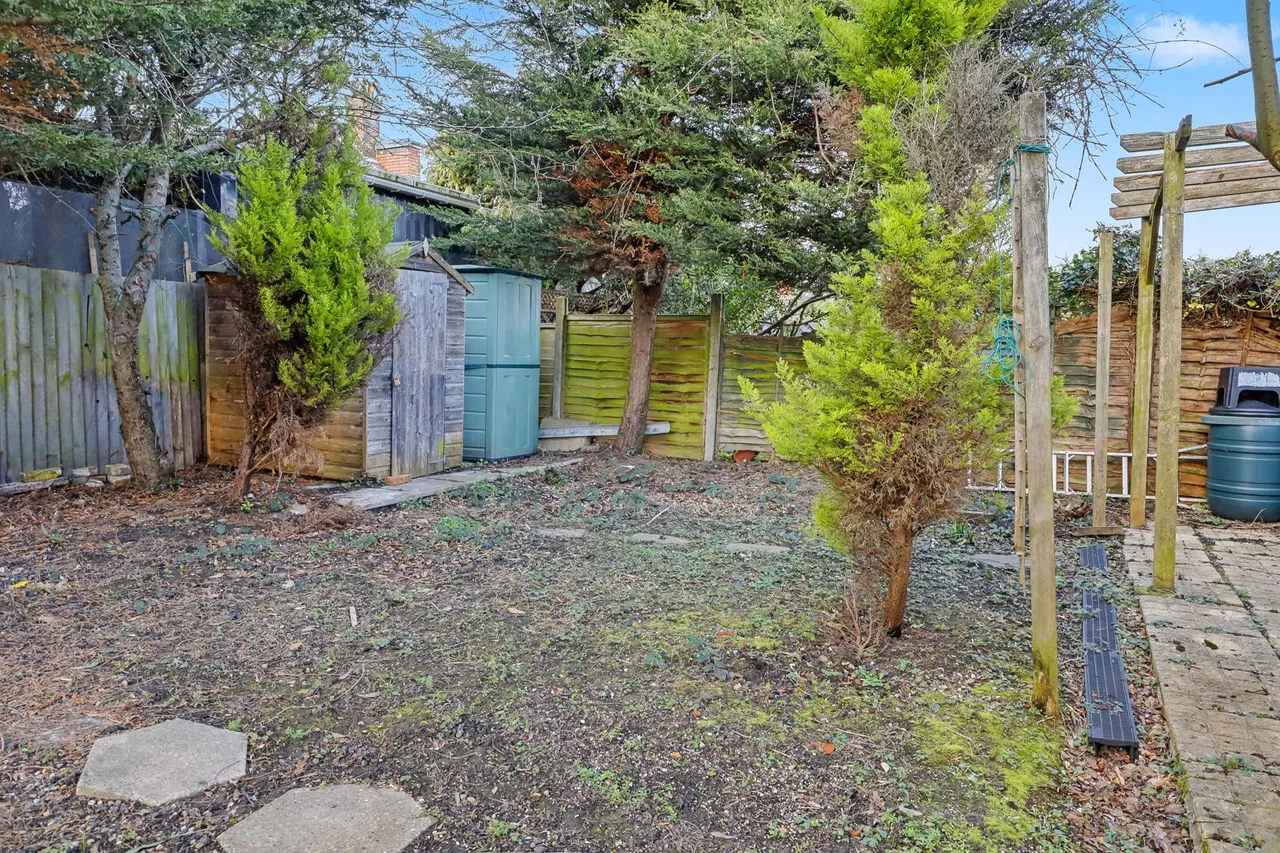 Rowantree Road, Enfield, EN2, photo 21