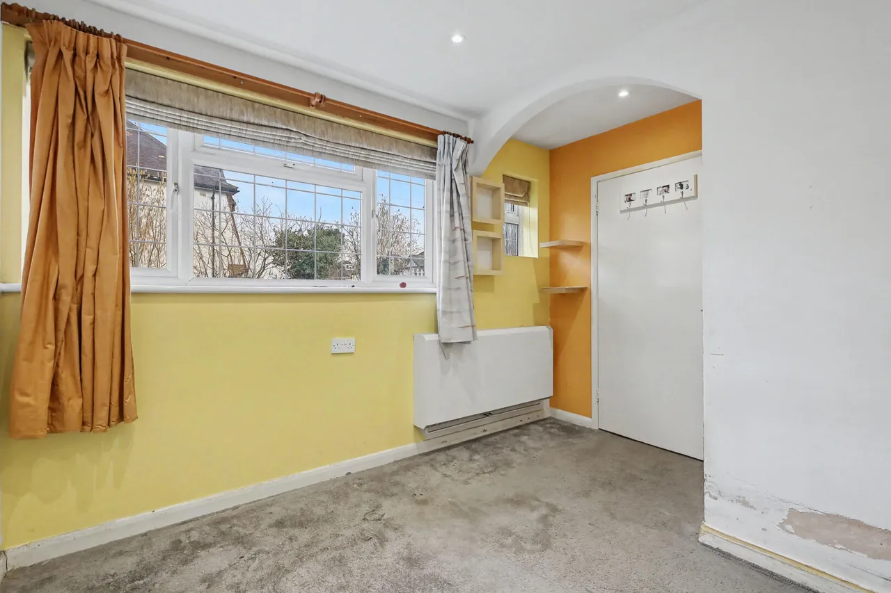 Rowantree Road, Enfield, EN2, photo 17