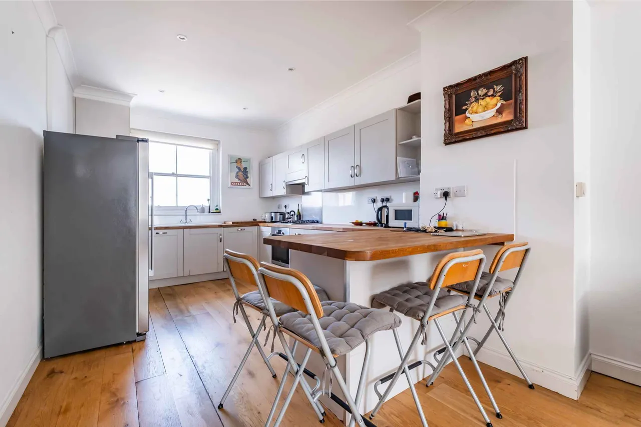 Gloucester Terrace, London, W2, photo 5
