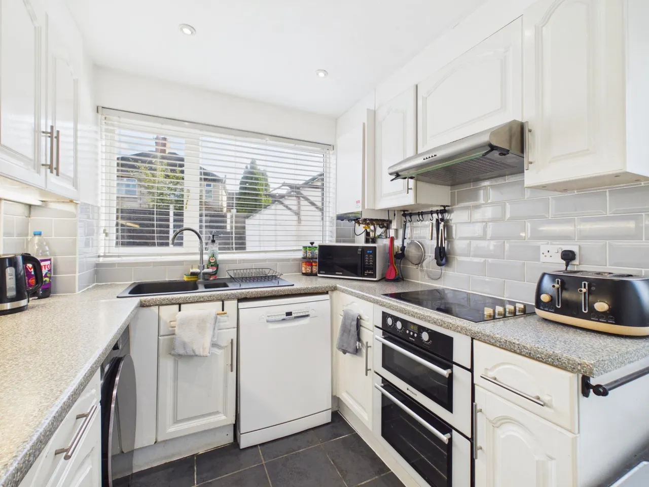 Collingwood Grove, Hartshill, ST4, photo 5