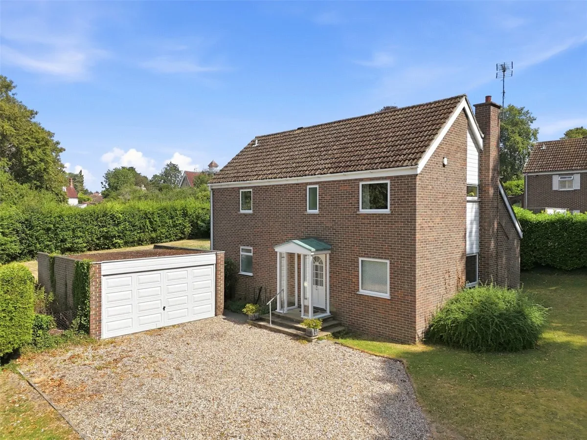 4 bed house for sale, with 4 bedrooms in Harlow, CM17