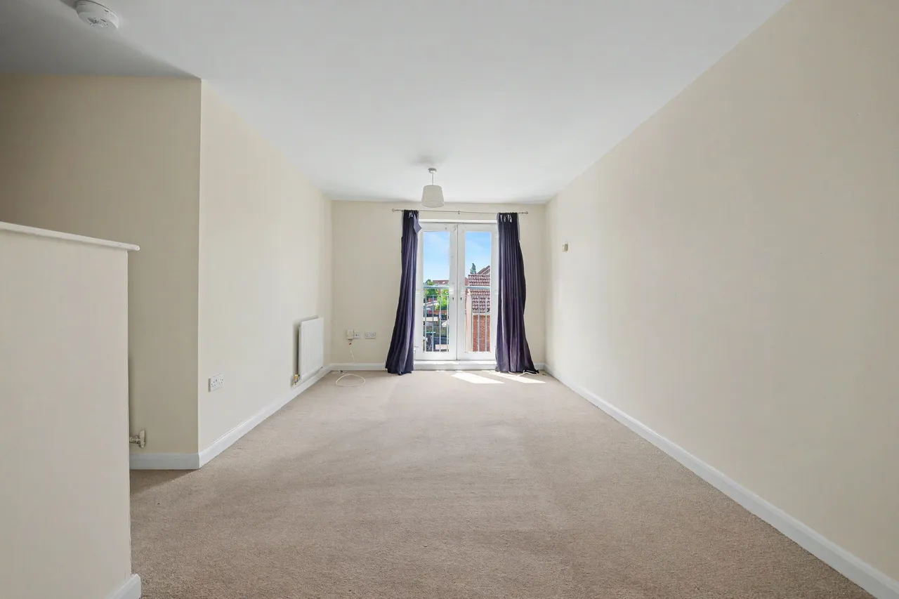 Valley Road, Aesops Court, CV2, photo 6