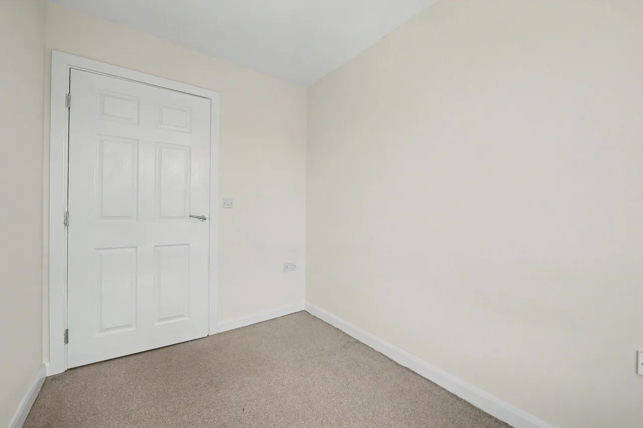 Valley Road, Aesops Court, CV2, photo 12
