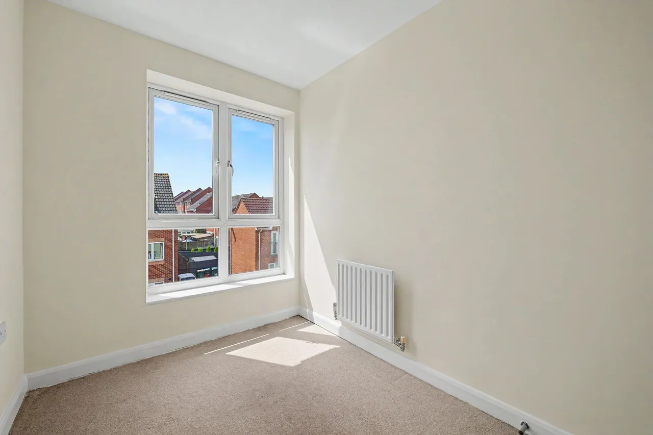 Valley Road, Aesops Court, CV2, photo 9