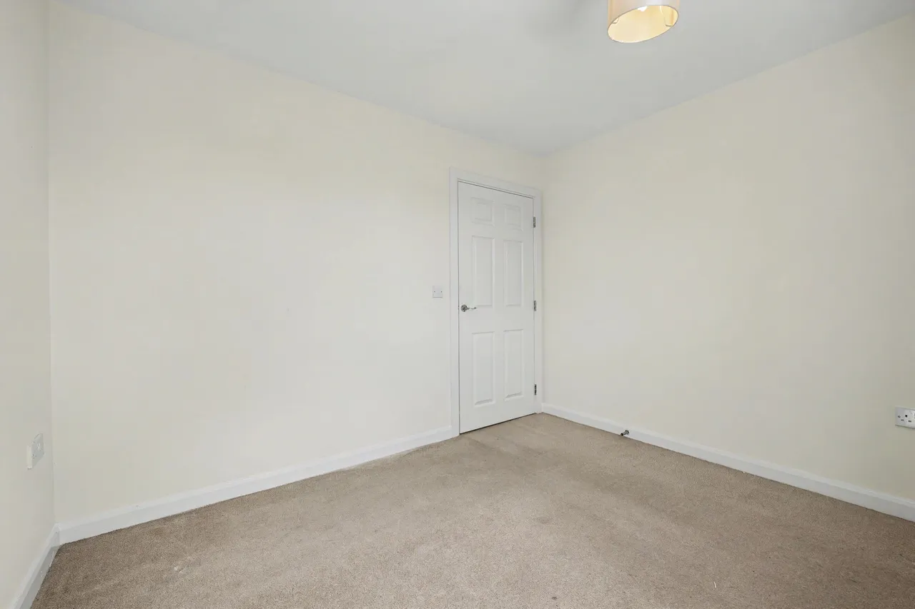 Valley Road, Aesops Court, CV2, photo 8