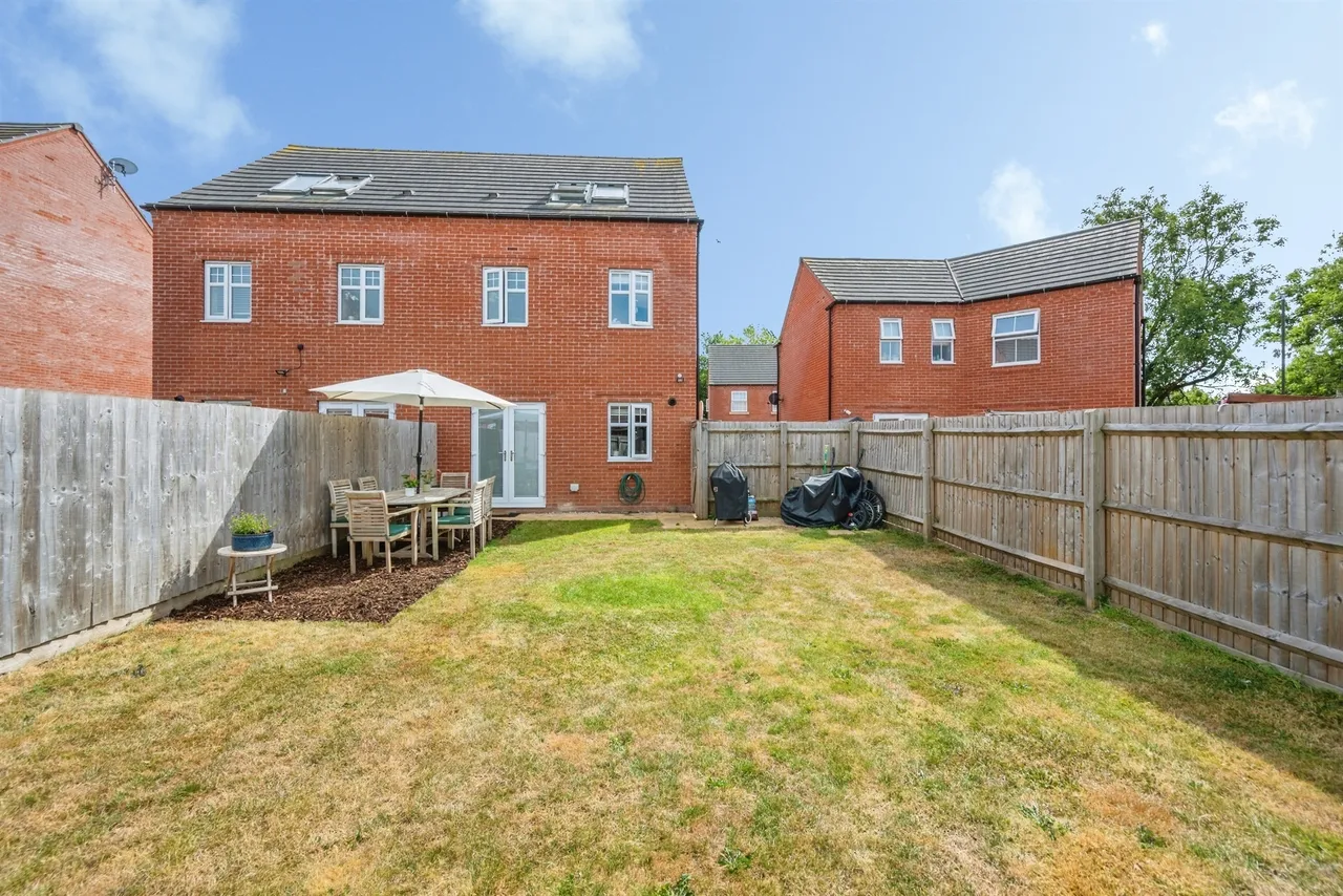 Harlow Way, Ashbourne, DE6, photo 17