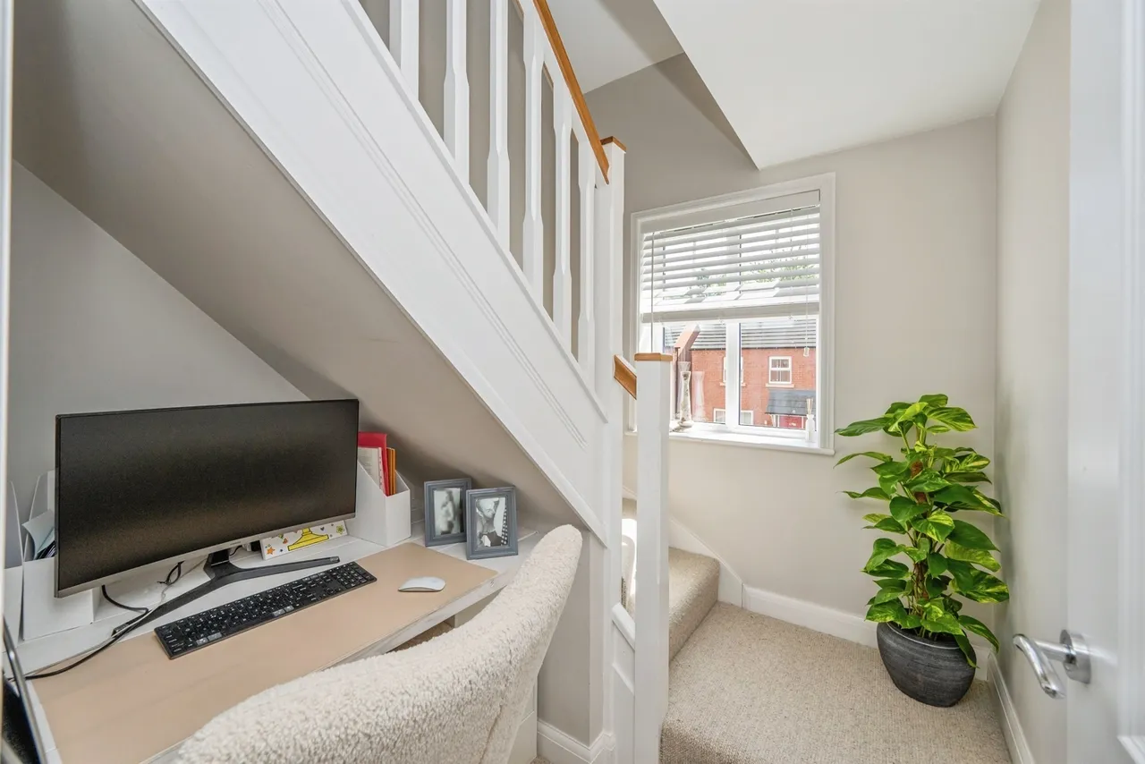 Harlow Way, Ashbourne, DE6, photo 10