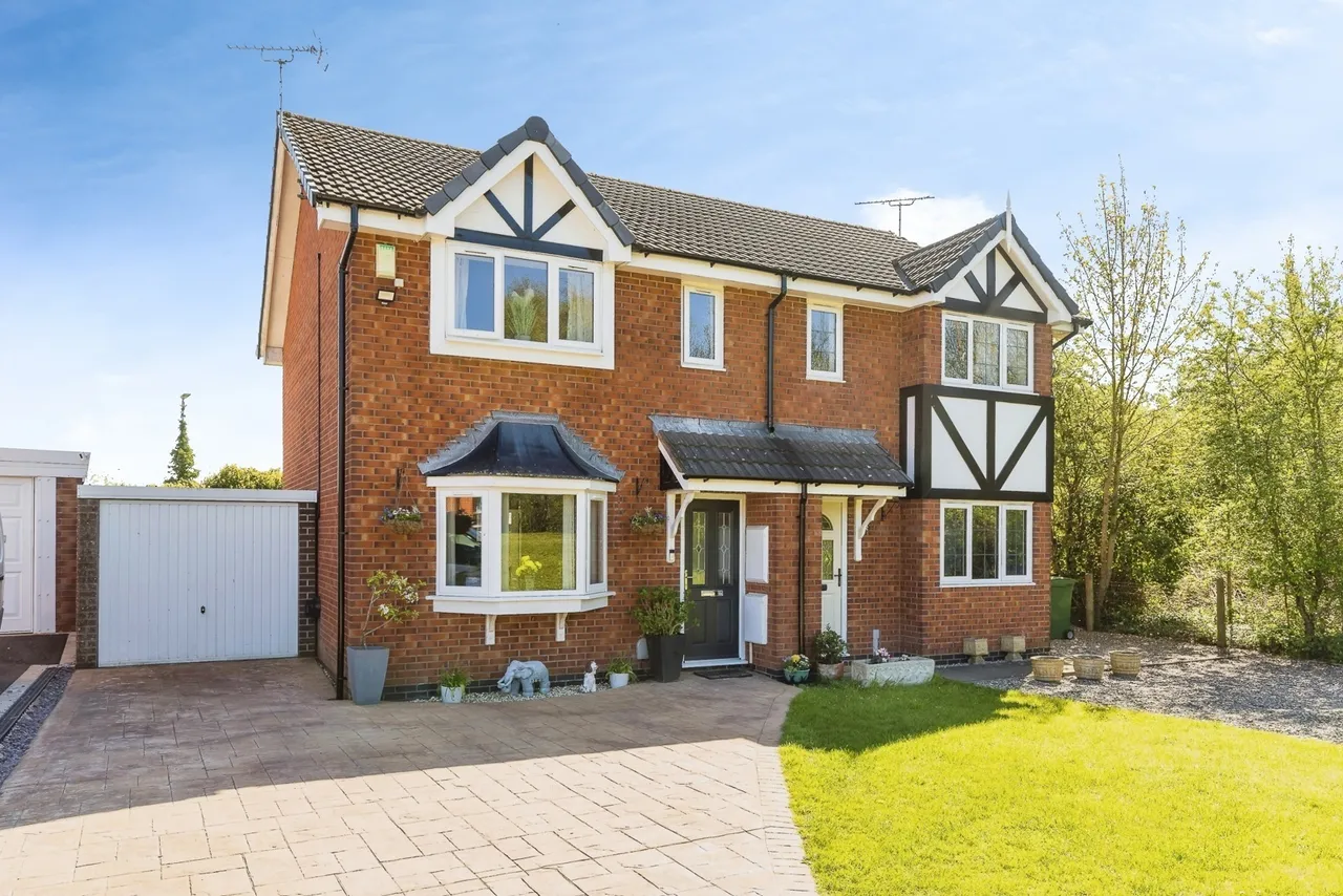 3 bed house for sale, Brandy Brook, Johnstown, LL14