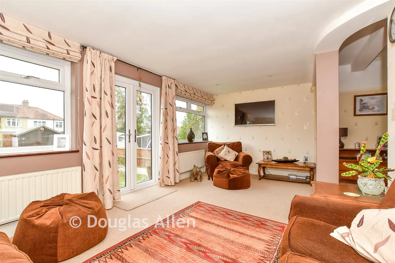 Elmhurst Drive, Hornchurch, RM11, photo 21