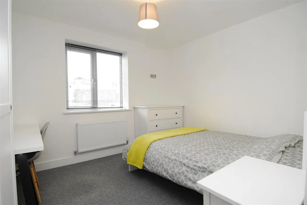Belgrave Manor Apt, Plymouth, photo 5
